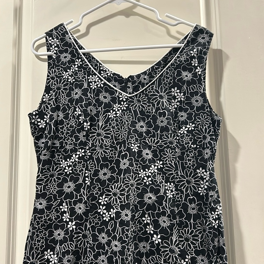 Love Life womens floral dress sleeveless lined zip back size L black/white